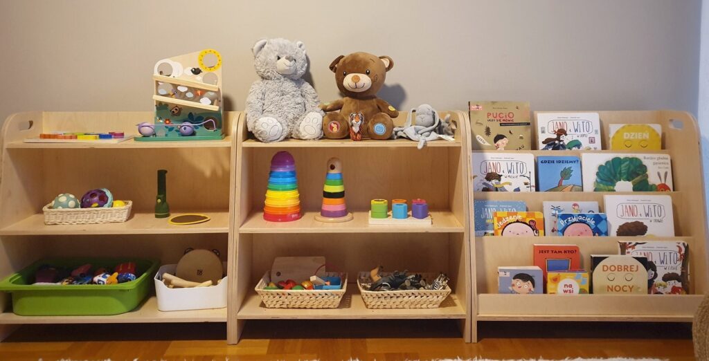 Où trouver des meubles de rangement Montessori ?
