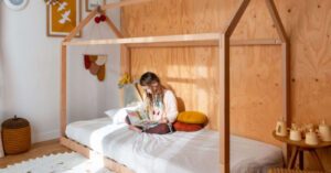 Pourquoi choisir une lit cabane Montessori pour le développement de votre enfant ?