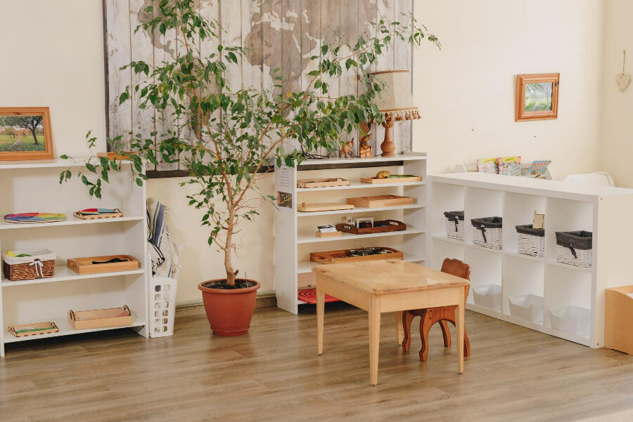 Choisir le meilleur meuble de géographie Montessori