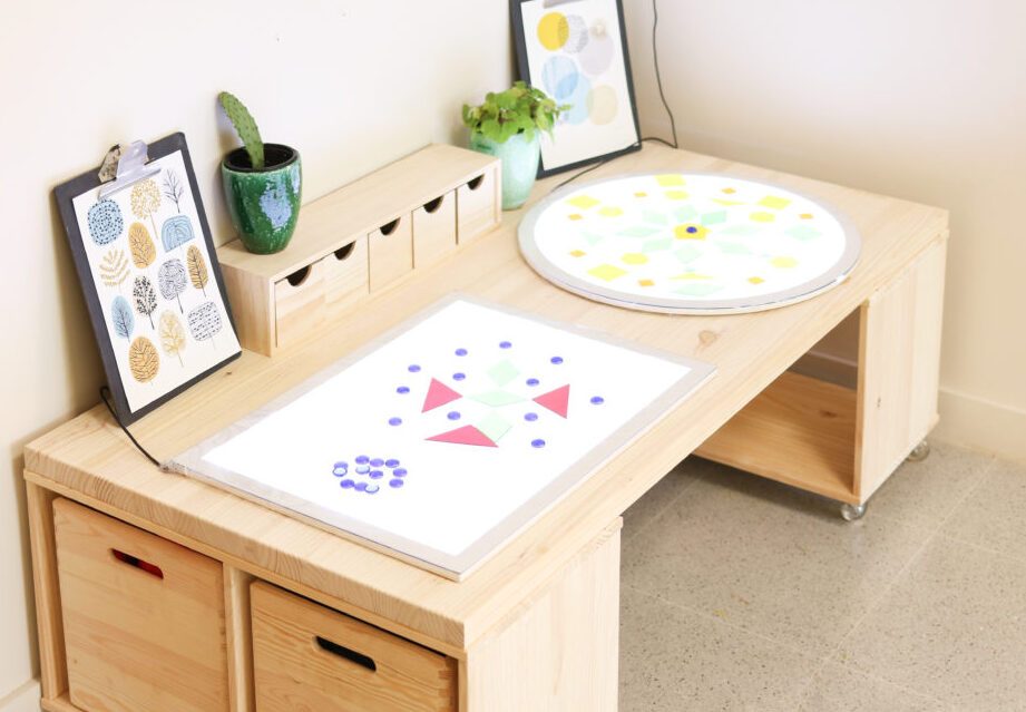 Créer un bureau table activité Montessori chez soi