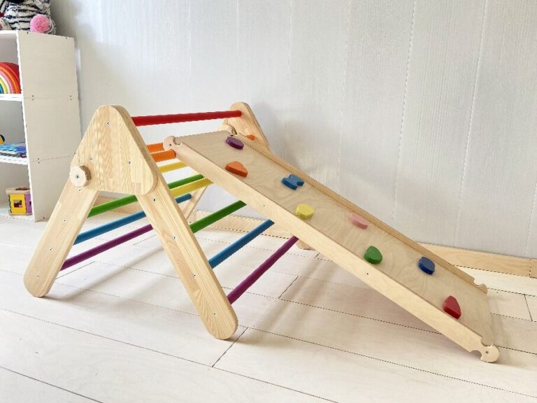 Où acheter un triangle de Pikler en France ?